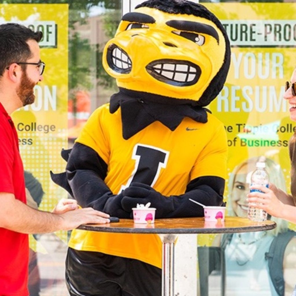 Tippie College of Business - Out to Lunch in Des Moines promotional image