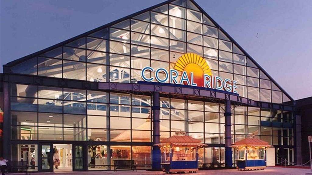 Coral Ridge mall at dusk